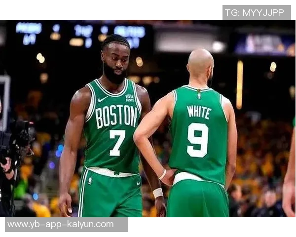 怀特回应布朗无缘月最佳称其为球队绝对核心不解评选规则