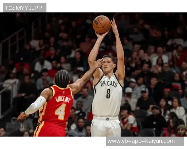 高效表现!叶戈尔杰明在比赛中6投4中斩获14分5篮板2助攻展现实力 高效表现!叶戈尔杰明在比赛中6投4中斩获14分5篮板2助攻展现实力